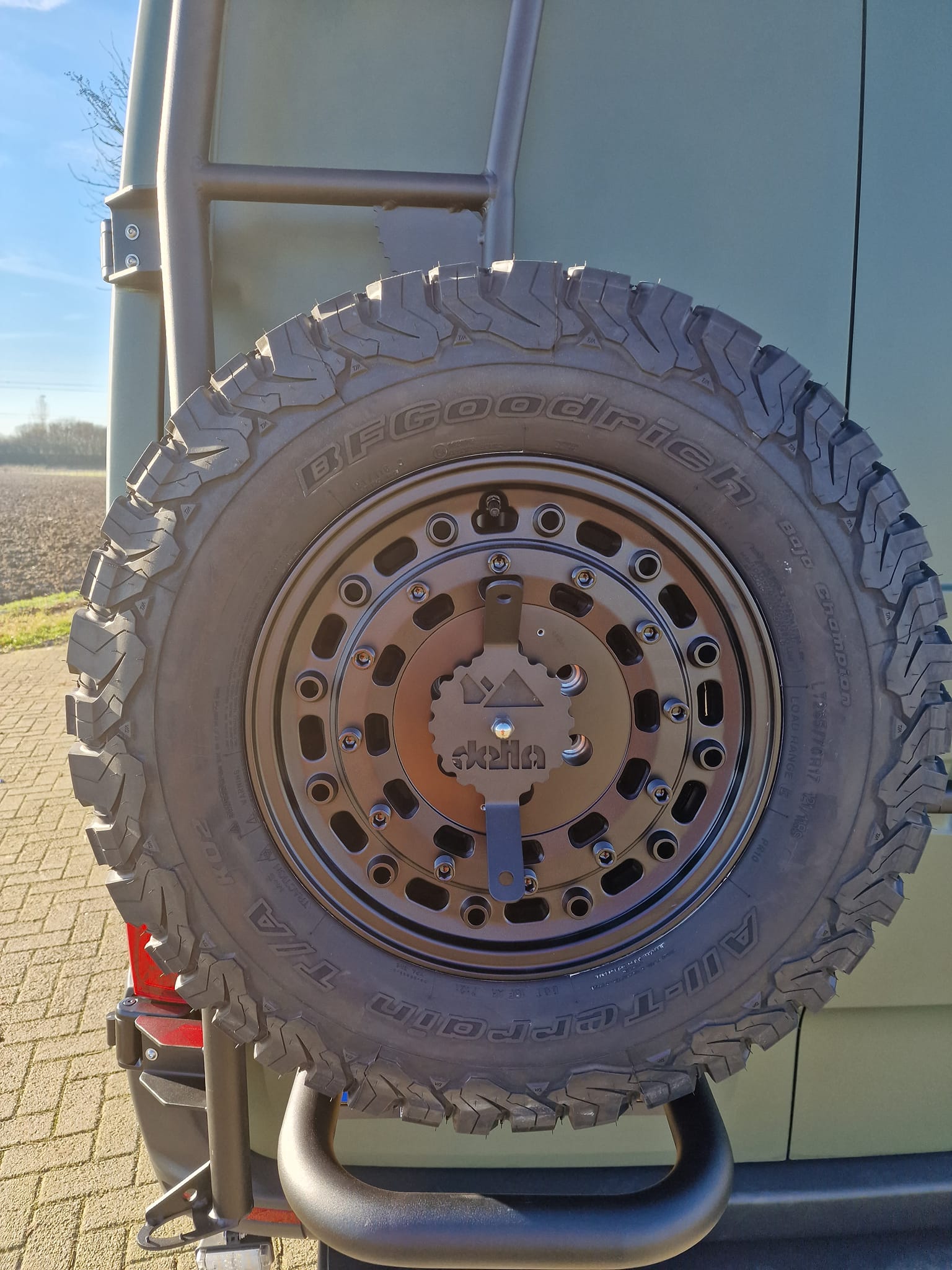 Saris 4×4 – Mercedes Sprinter 4×4 specialist – accessoires opbouw 09 Saris 4x4 - Mercedes Sprinter 4x4 specialist - accessoires opbouw 09