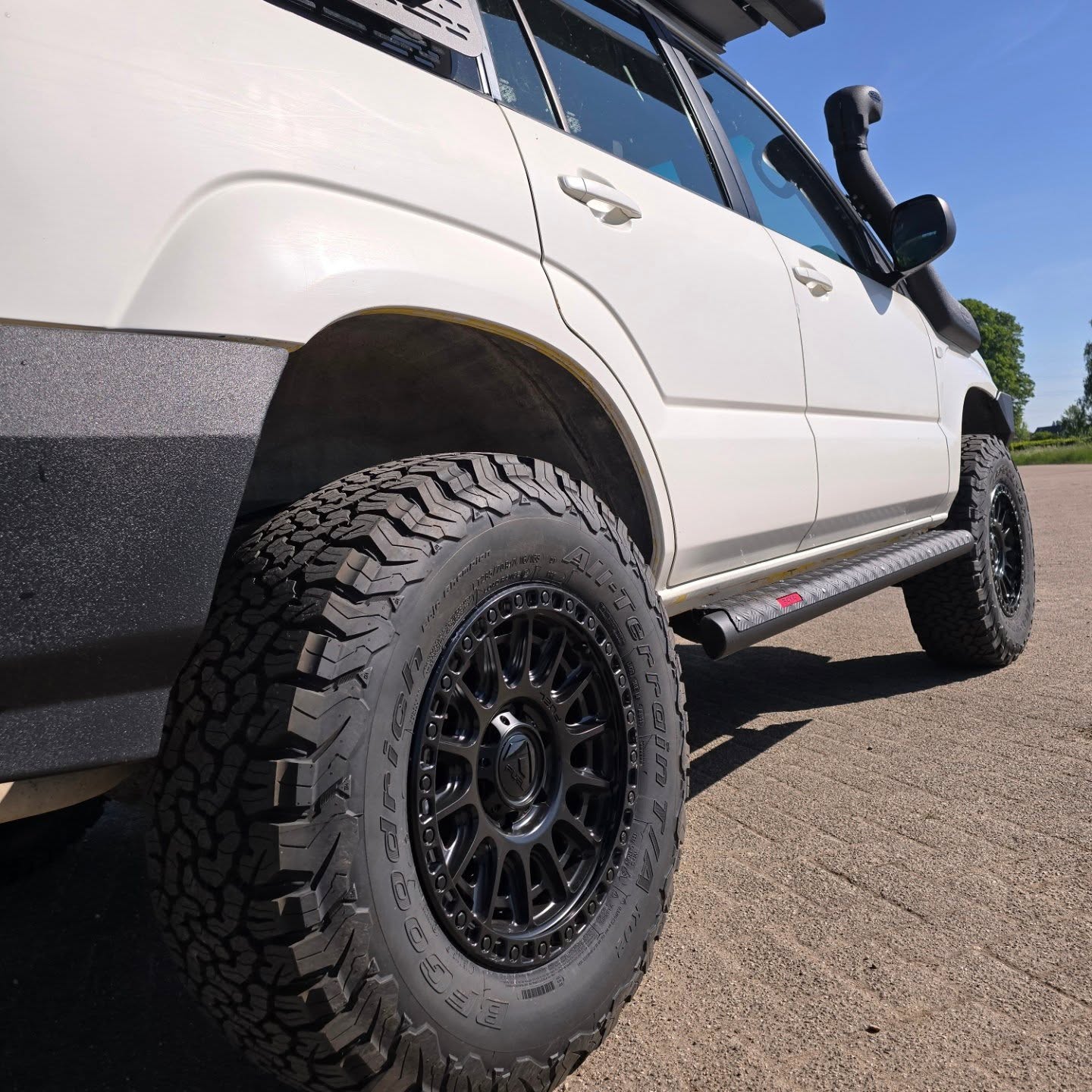 Saris 4×4 – Toyota Land Cruiser – Banden en Velgen Saris 4x4 - Toyota Land Cruiser - Banden en Velgen