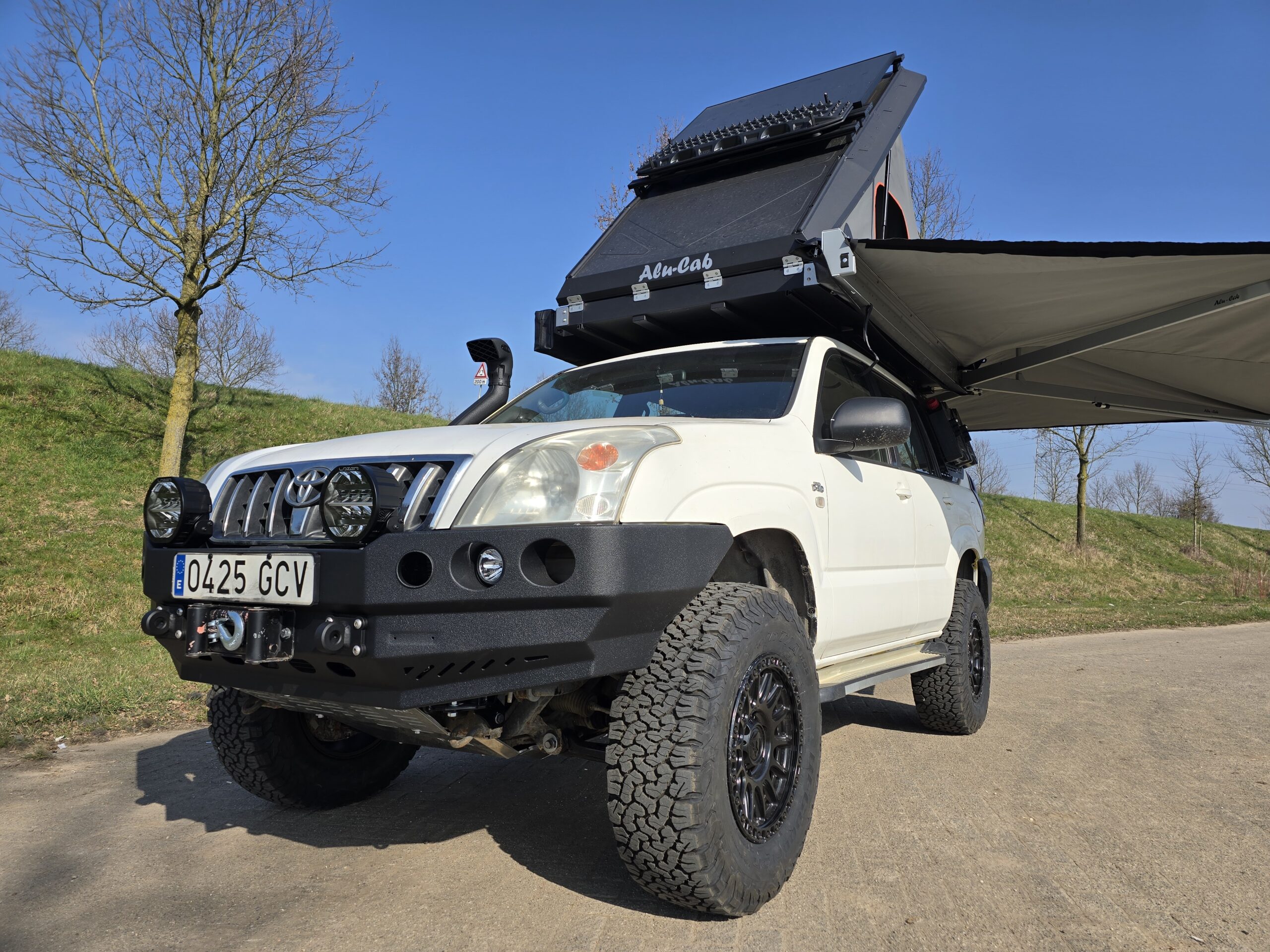 Saris 4×4 – Toyota Land Crusier – accessoires opbouw Saris 4x4 - Toyota Land Crusier - accessoires opbouw