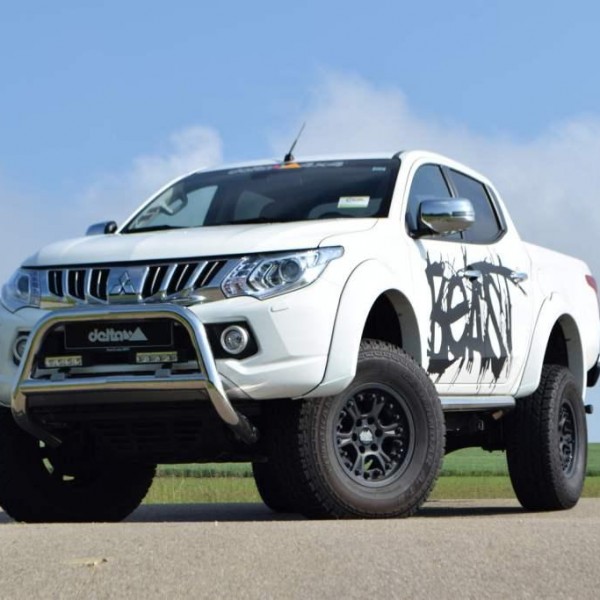 Mitsubishi l200 body kit